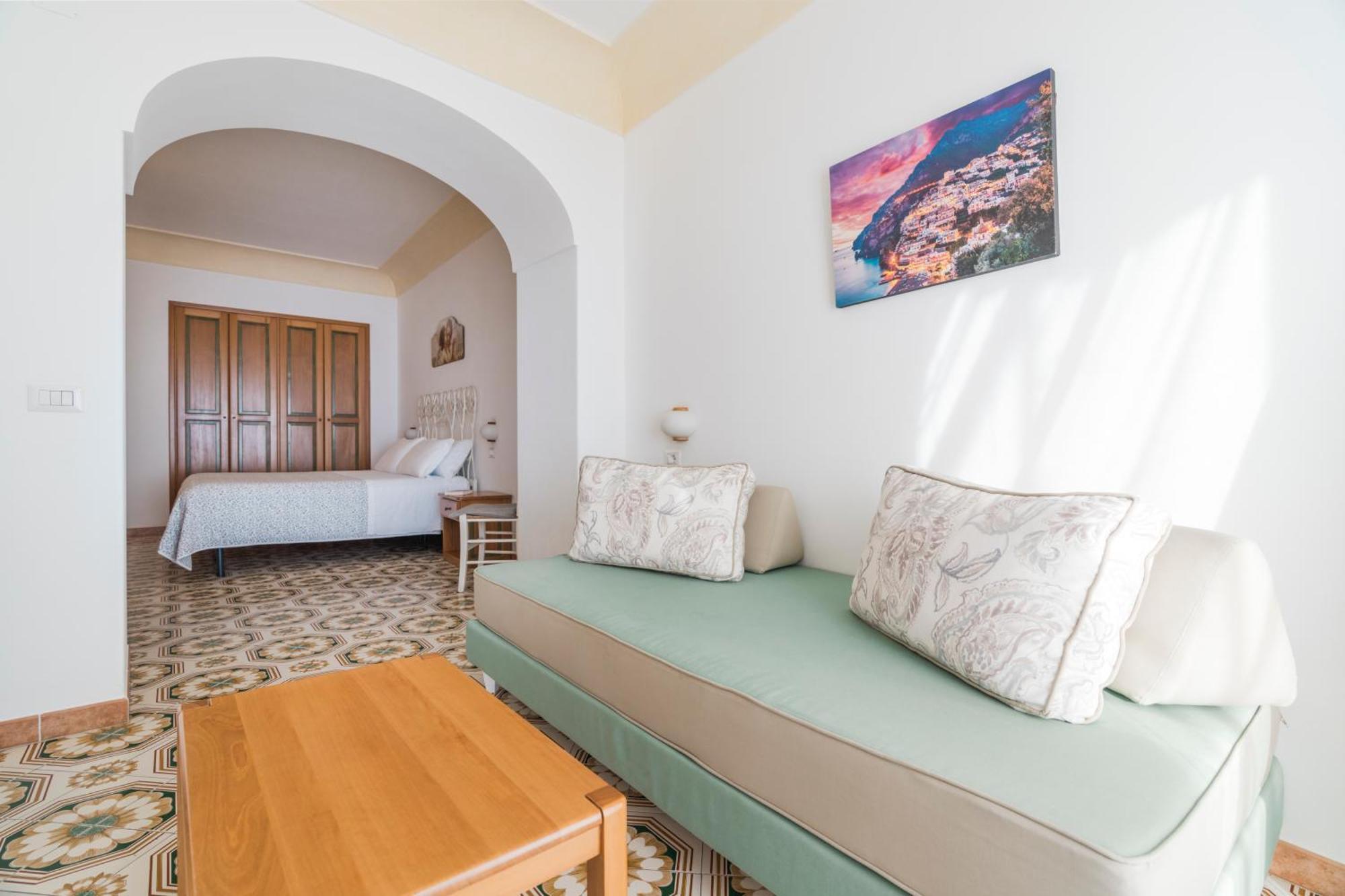 Hotel Il Gabbiano Позітано Екстер'єр фото